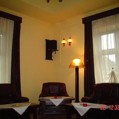 Iris 4*