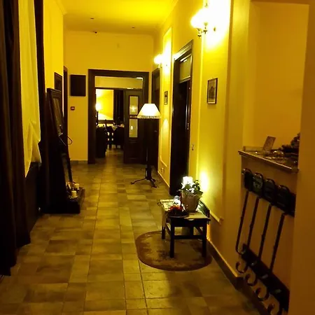 Iris 4*